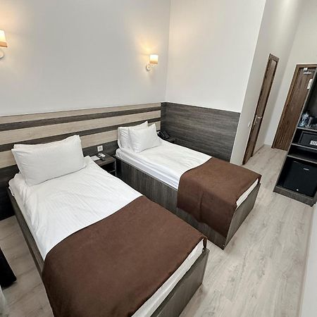 阿特劳 Infinity Plaza Block 1酒店 外观 照片